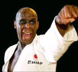 JAPAN SHOTOKAN KARATE ENGLAND C.I.C.