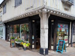 COMMUNITY HUB IPSWICH CIC