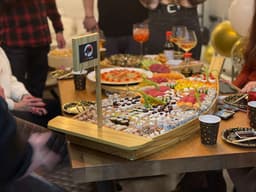 MR T SUSHI CONCEPT CIC
