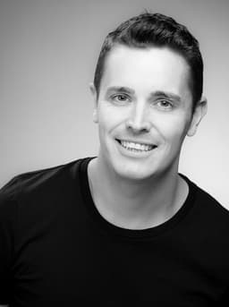 NEW STAGES PROJECTS CIC